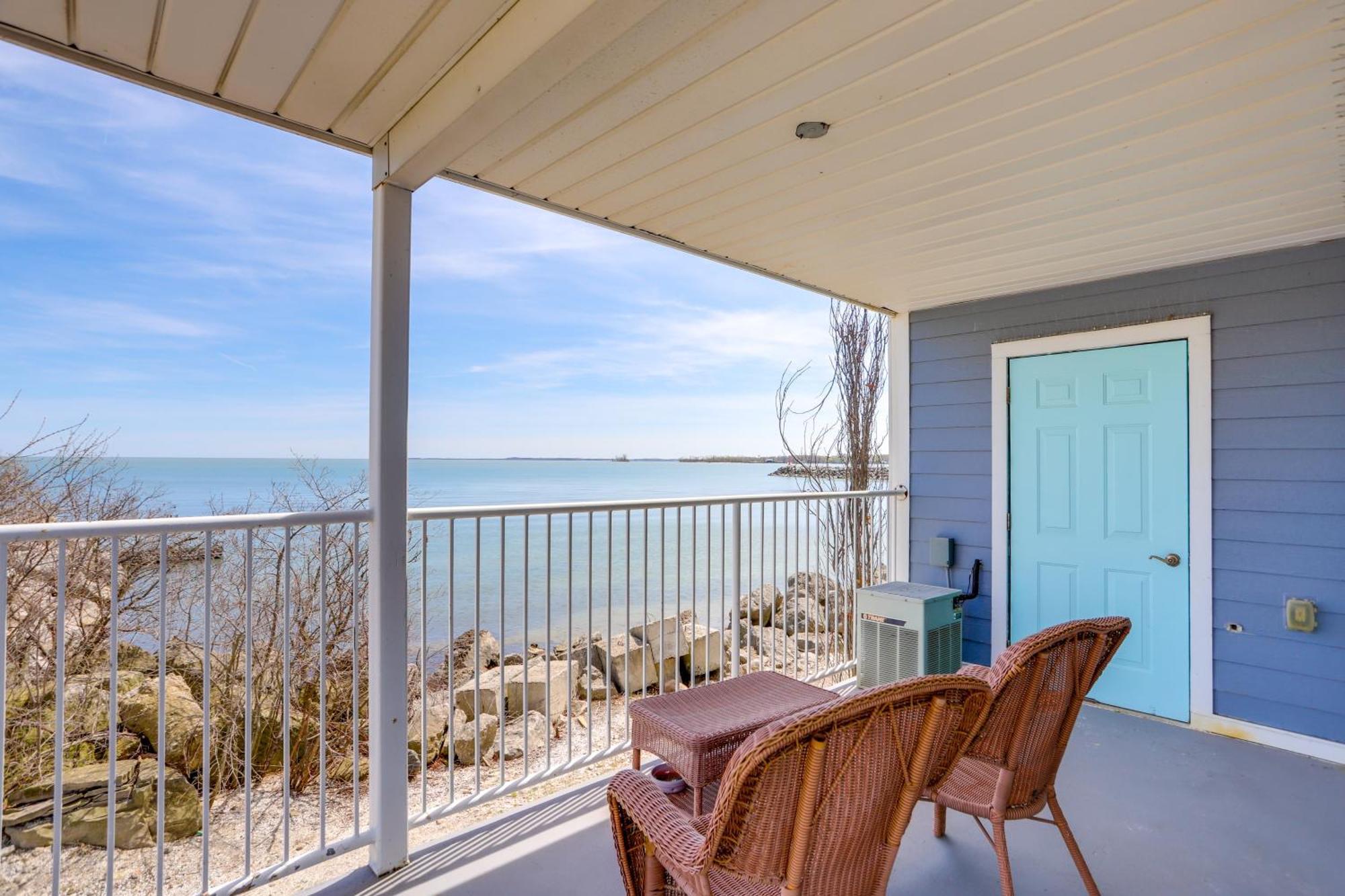 Waterfront Bass Island Retreat With Balcony And Tv Daire Put-in-Bay Dış mekan fotoğraf
